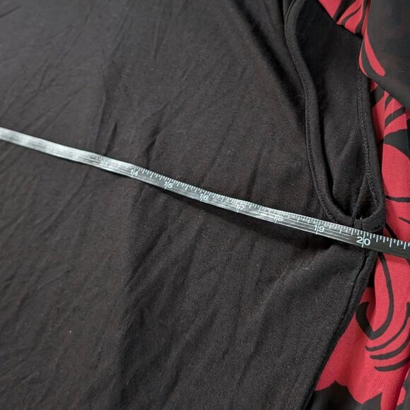 Floral Patterned Poncho Blouse Women's 2XL Red Black Mesh Flutter Sleeve - Picture 7 of 8